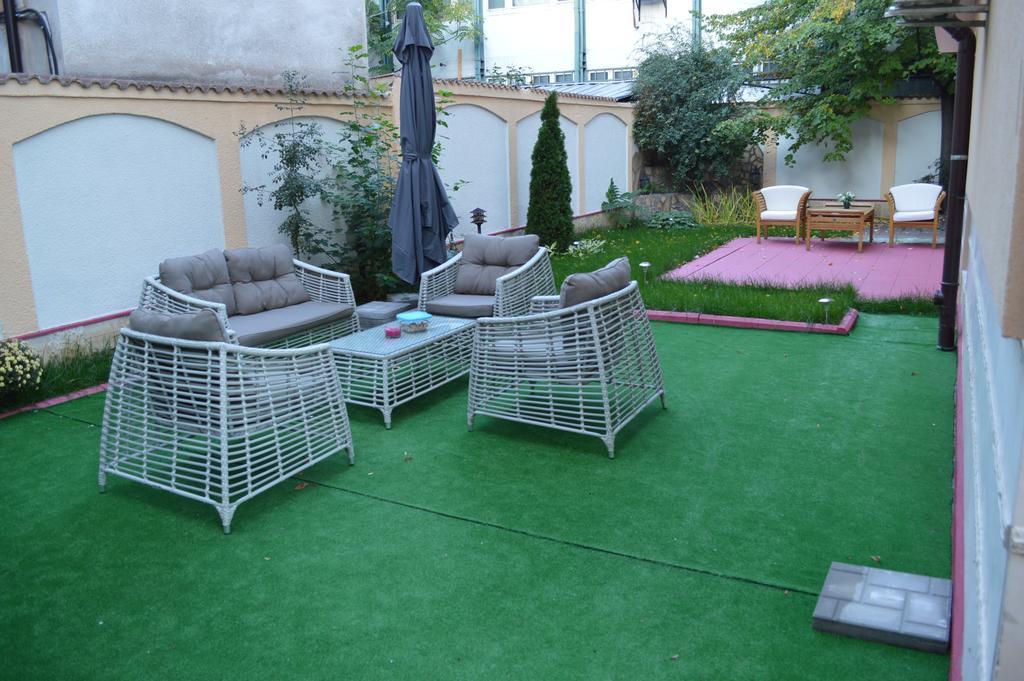 Bon Bon Hotel โซเฟีย ภายนอก รูปภาพ