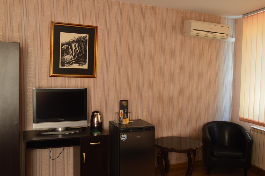 Bon Bon Hotel โซเฟีย ภายนอก รูปภาพ