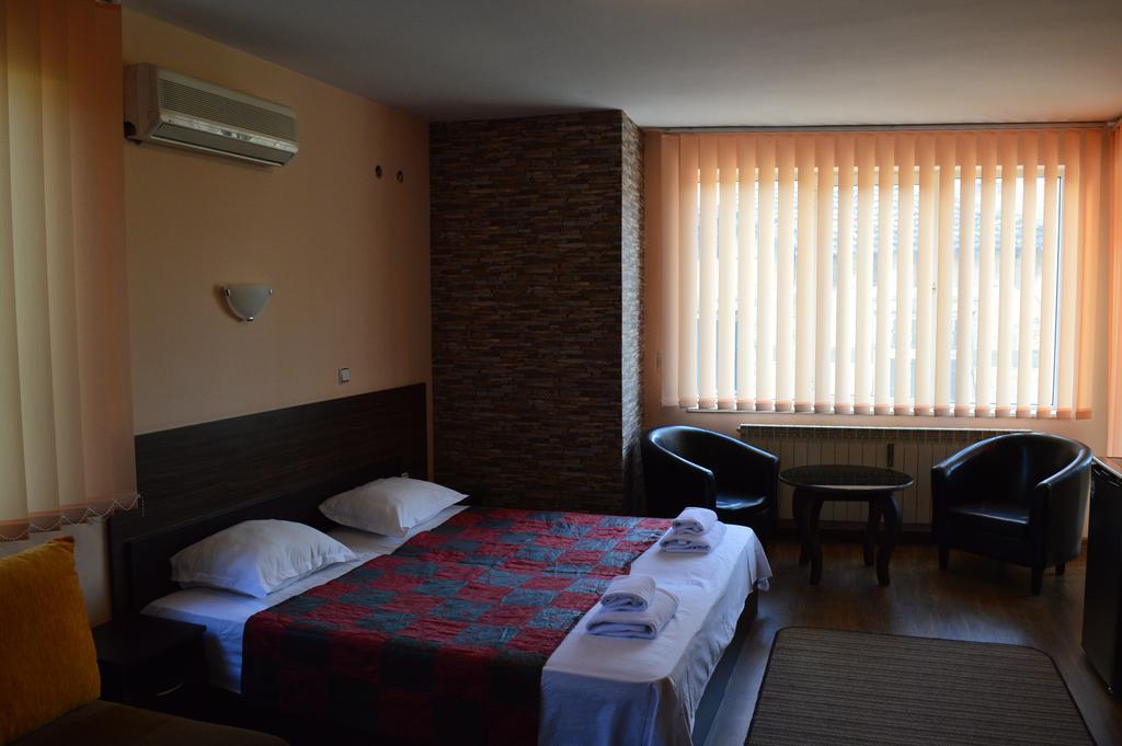 Bon Bon Hotel โซเฟีย ภายนอก รูปภาพ